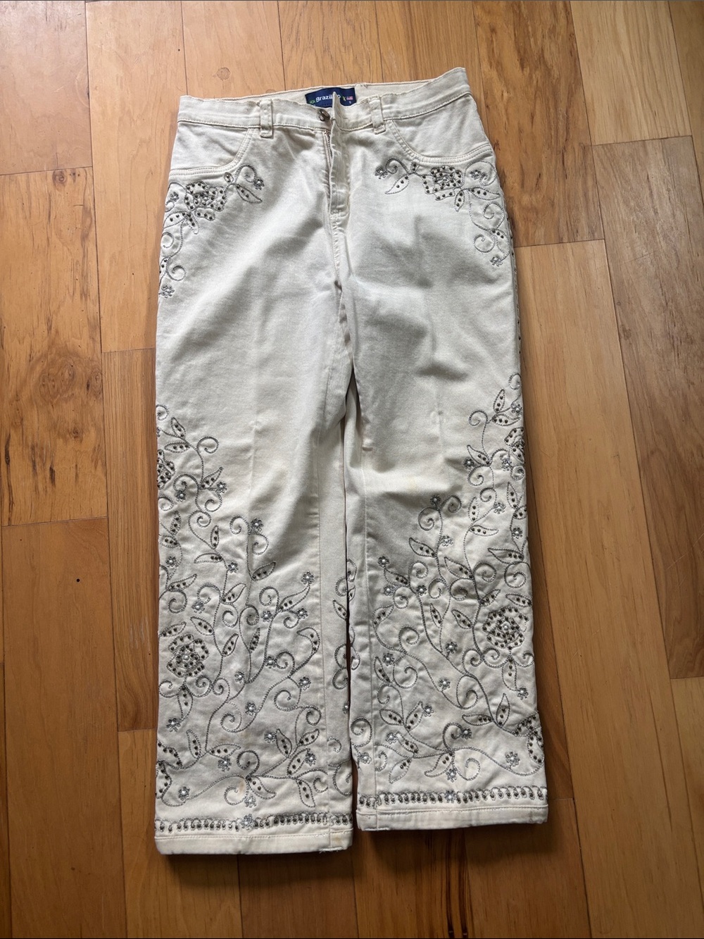 Brazil Roxx embroidered and studded cream jeans size 6